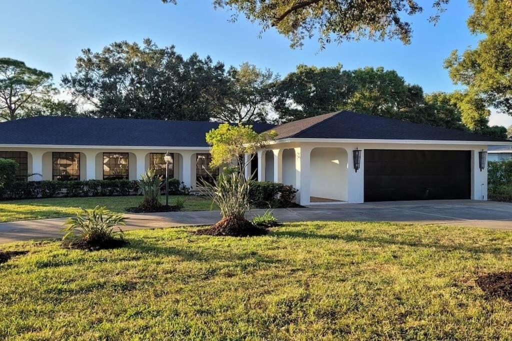 Remodeled 4Br Pool Home / Golf View/Near Beaches Sarasota Exterior photo