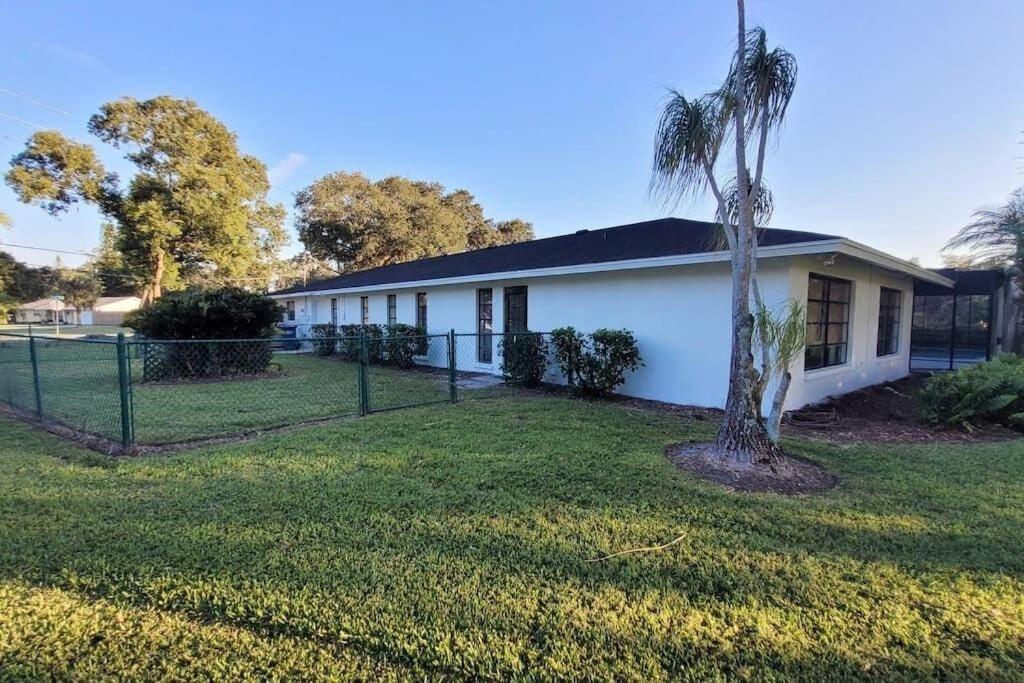 Remodeled 4Br Pool Home / Golf View/Near Beaches Sarasota Exterior photo